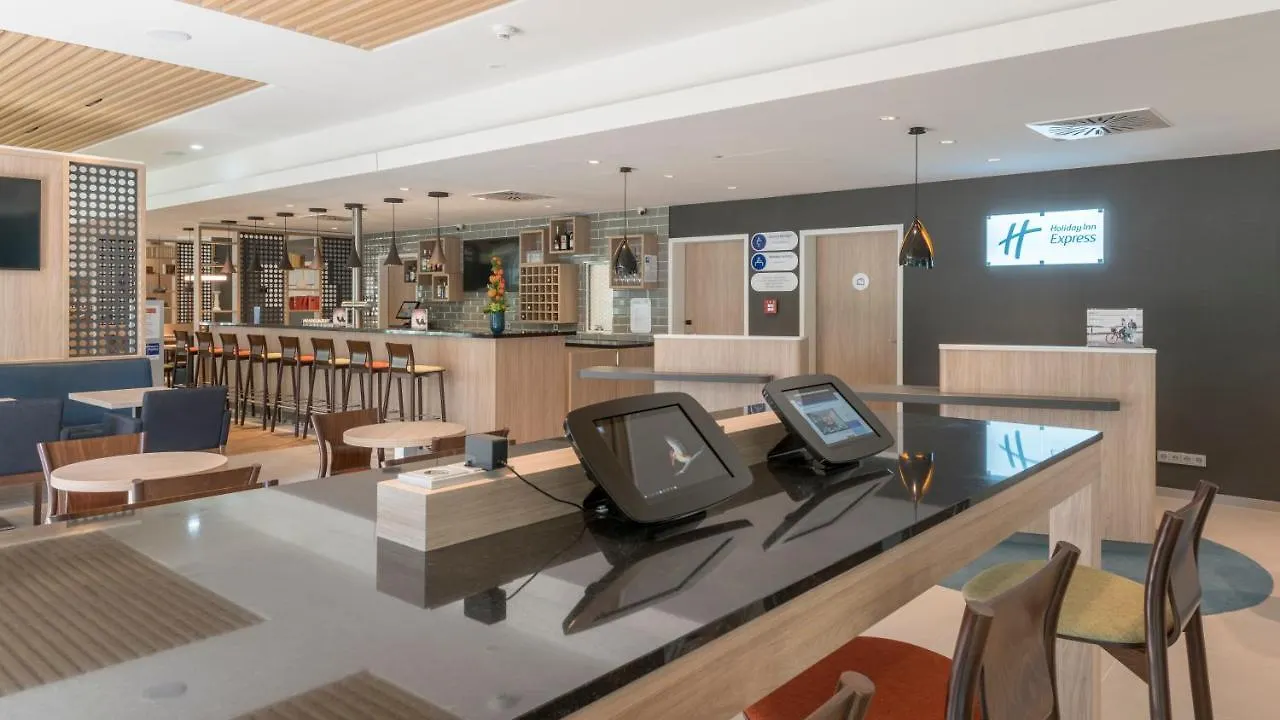 Holiday Inn Express - Mannheim - City Hauptbahnhof, An Ihg Hotel